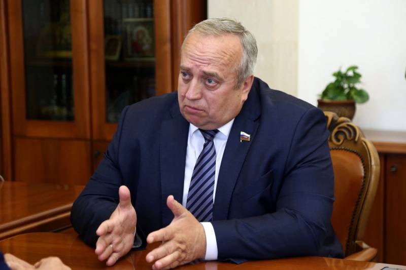 Klintsevich has compared the Ukrainian government with Baba Yaga