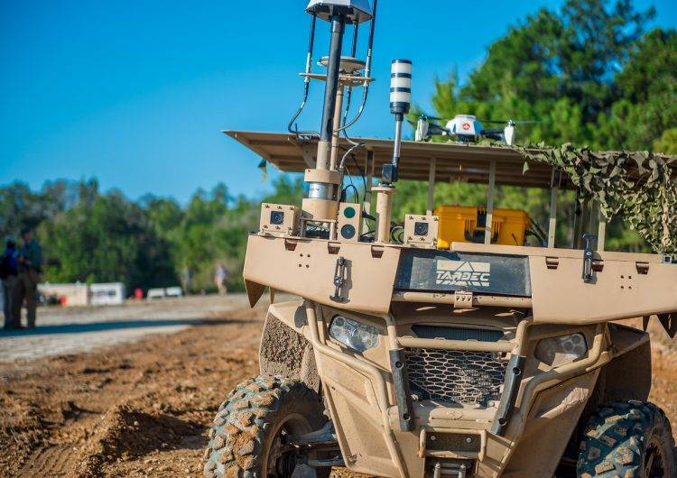À distance géré la technique ne cédera pas Абрамсам (Defence Blog)