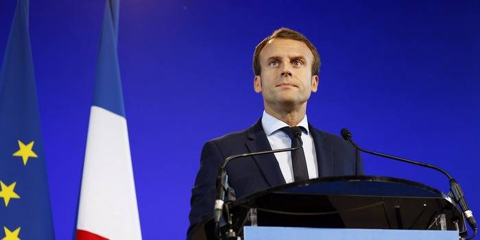 Macron gesot, datt nëmmen d ' Koalitioun kämpft a Syrien mat den Terroristen