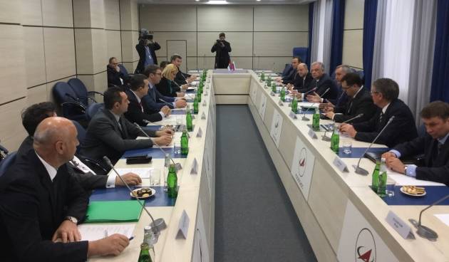 De serbesch President: Wann d 'Albaner rufft d' USA, mir ruffe Russland