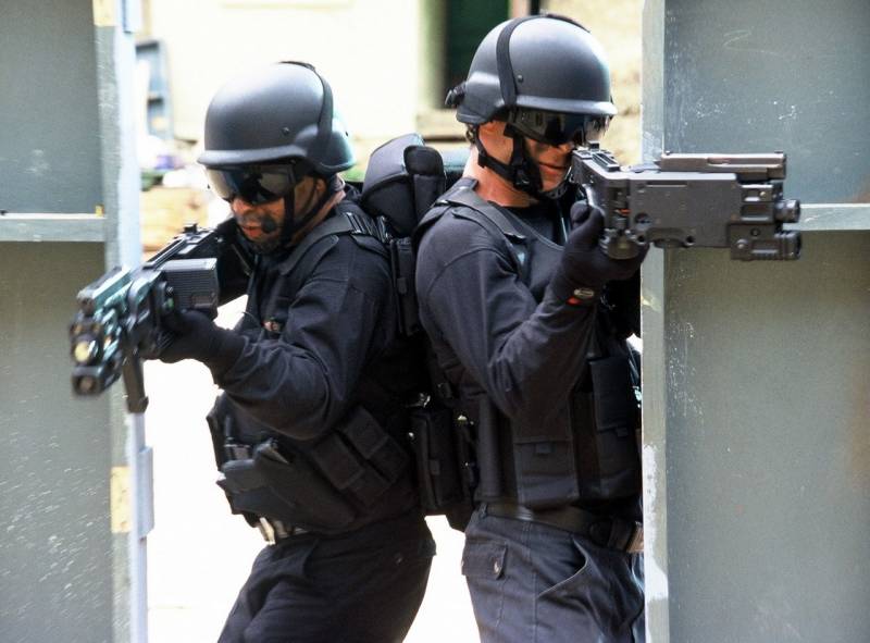 Handfeuerwaffen 21 (véierten Deel)