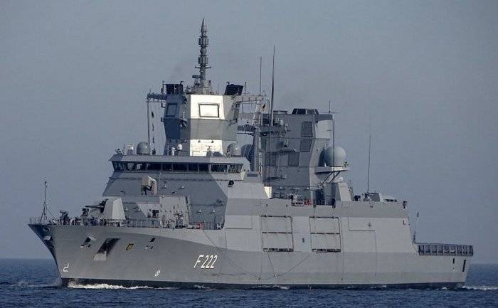 Les marins allemands ont ramené une nouvelle frégate de révision