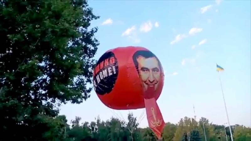 Good-bye, our sweet Misha! Saakashvili's time to flee from Ukraine