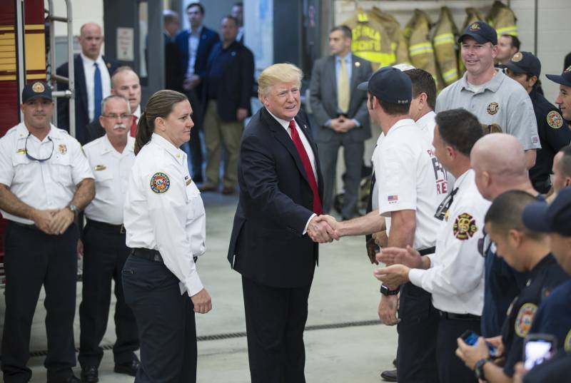 Applause Mr. Trump: it will arm Kiev and crush a new Russian sanctions!