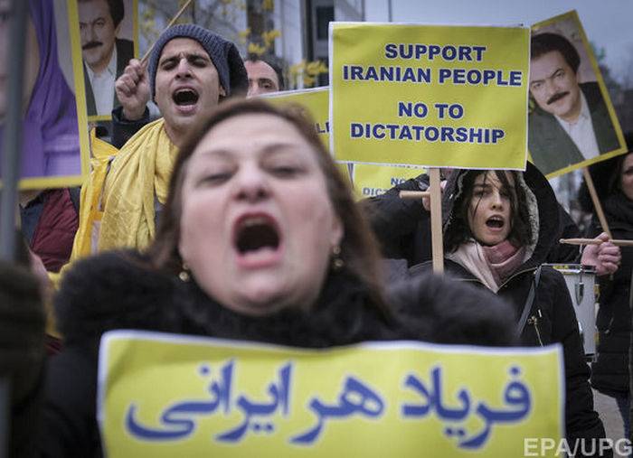 Vice-Præsident for de Forenede Stater har lovet, at de demonstranter i Iran Washingtons støtte