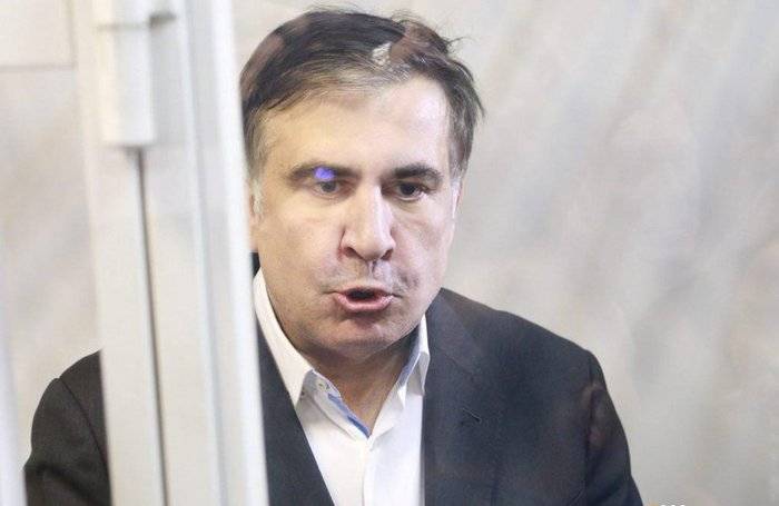 Saakashvili gav tre år. Mens in absentia
