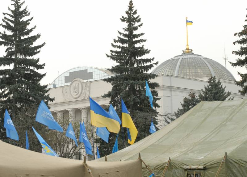 An der Staatsduma ginn no de Wierder iwwer d 'Besetzung virgeschloen, nees Russland d' Hallschent vun der Ukrain