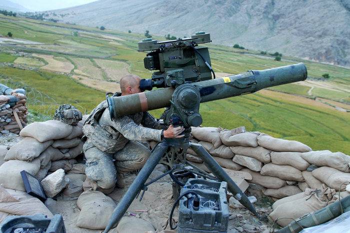 СМІ: ЗША паставяць Украіне ПТРК TOW замест «Джавелінаў»