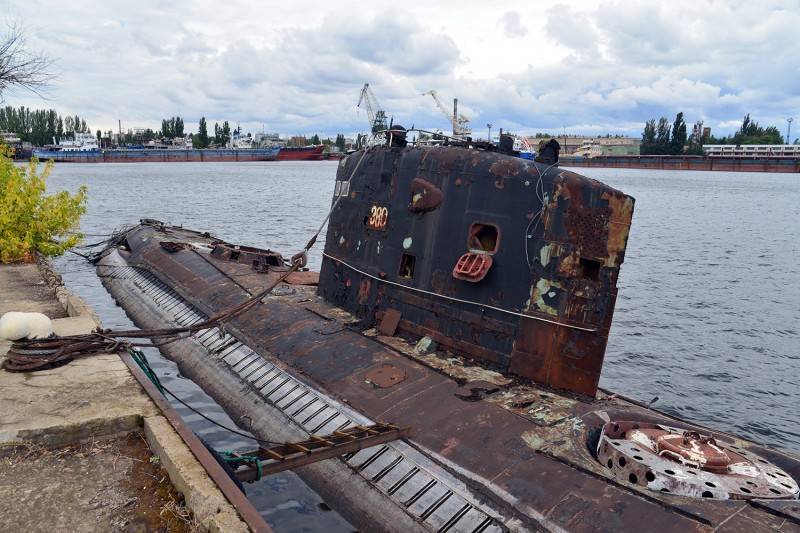 The commander of the Ukrainian Navy has responded to the proposal on the transfer of ships from Crimea