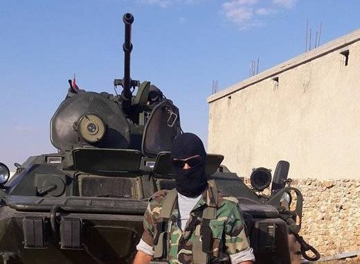 Syrian special forces have received the BTR-82 with the new laser projector