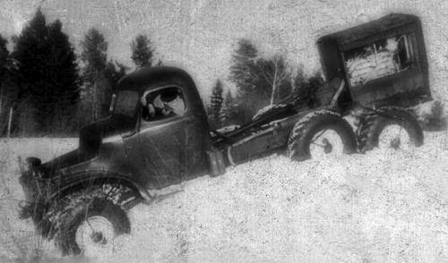 E erfahrener Geländewagen ZIS-Э134 