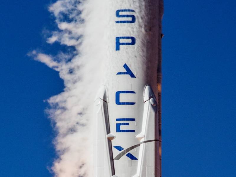 In the United States conducted a successful test firing of the rocket, the Falcon Heavy