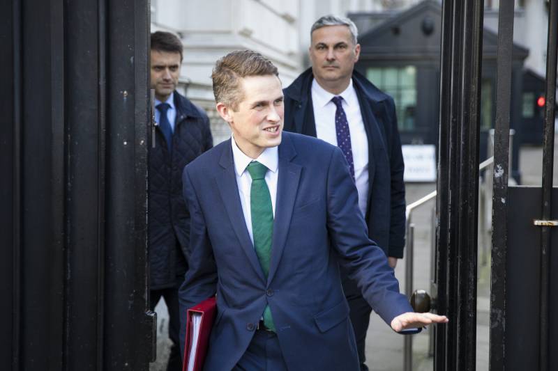 De Minister vun der Verdeedegung Paolisten seng Ausso iwwer d 'Russescher Eescht ausgeruff d' Wut der Geheimdienste