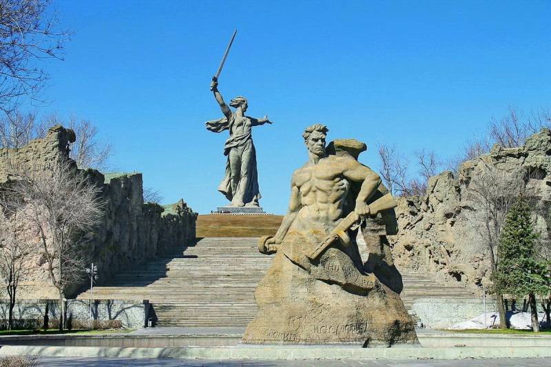 Vesten prøver å nedtone betydningen av slaget ved Stalingrad i slutten av den Andre verdenskrig