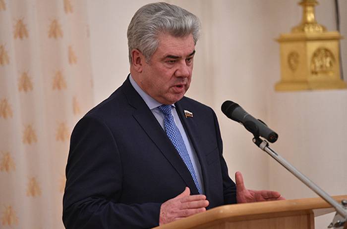 Bondarev: Ënnerzebrengen 