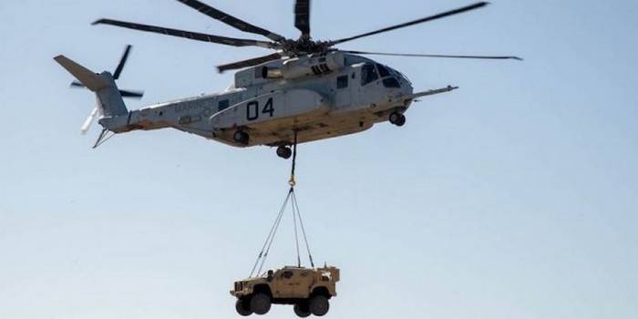 Neist amerikanesch Helikopter fir d ' éischt kéier gëtt de Panzer hob