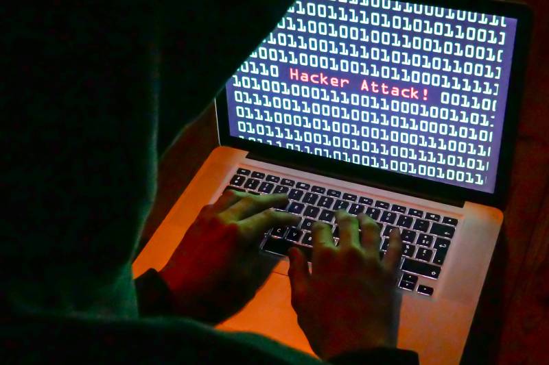 La grande-bretagne a accusé la Russie dans une attaque de pirates à l'aide d'un virus «Pierre»