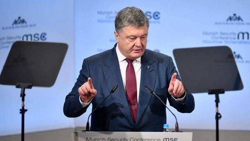 Парашэнка: для ўвядзення міратворцаў у Данбас трэба 
