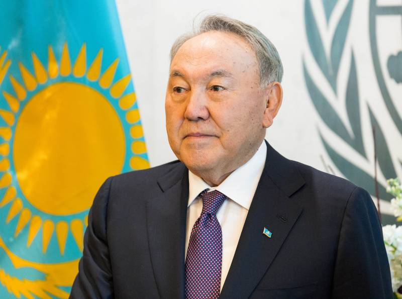 Kazakstans President antog ett nytt alfabet som bygger på det latinska alfabetet