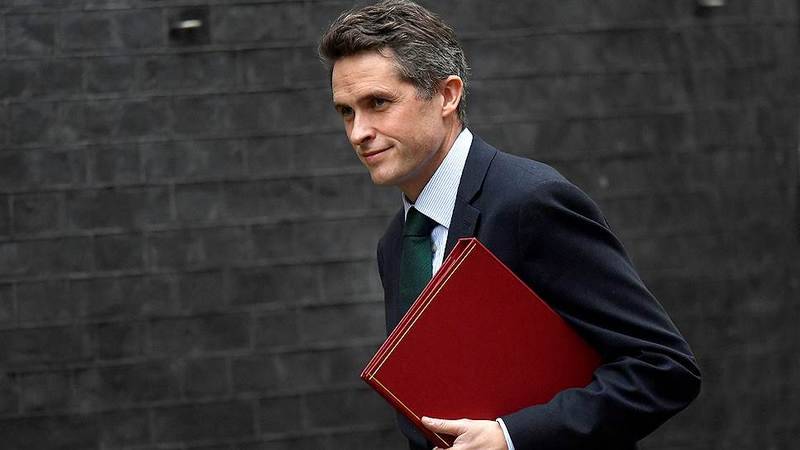 De Leeder vum Verteidigungsministeriums vu Groussbritannien erëm gesäit déi Eescht a Russland