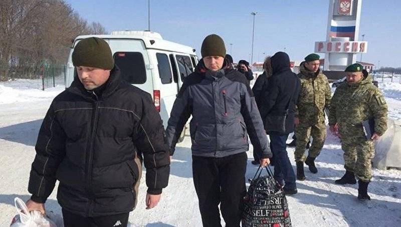 L'ukraine et la Russie ont échangé des détenus par les gardes-frontières
