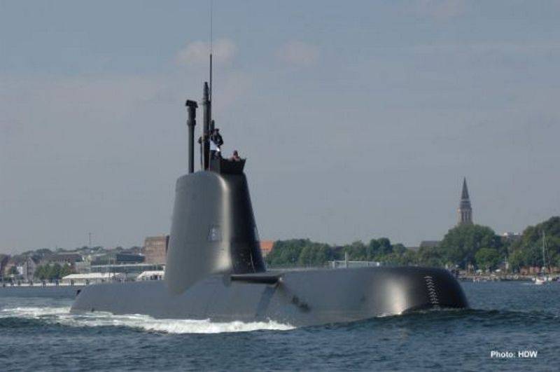 Турэцкія верфі заклалі трэцюю НАПЛЫЎ класа «Тып-214»