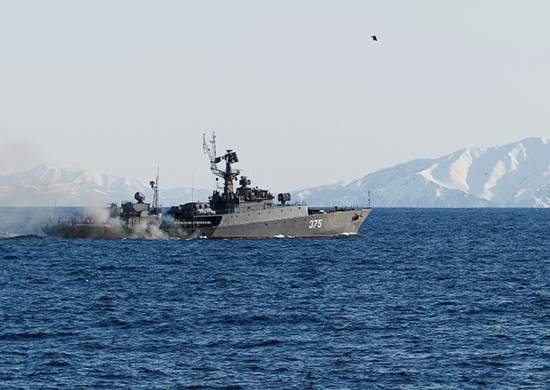 Ships of the Pacific fleet performed artillery shooting in Primorye and Kamchatka