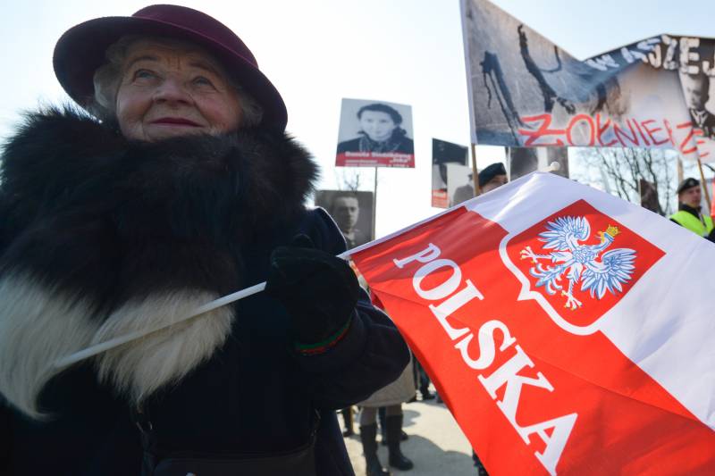 Historiker Katastroph virausgesot Polen wéinst der 