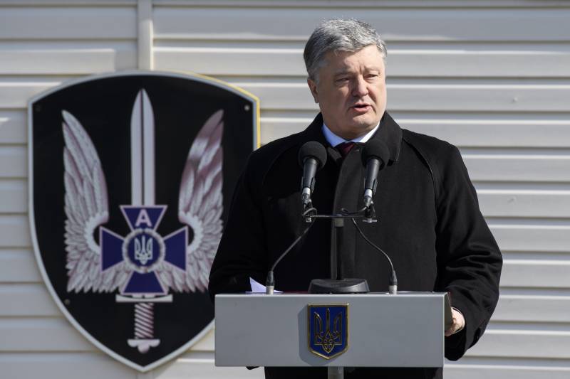 Парашэнка: выкрыццё Саакашвілі і Саўчанка ўвойдзе ў падручнікі для спецслужбаў
