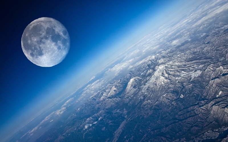 Washington has declared the possession to the moon