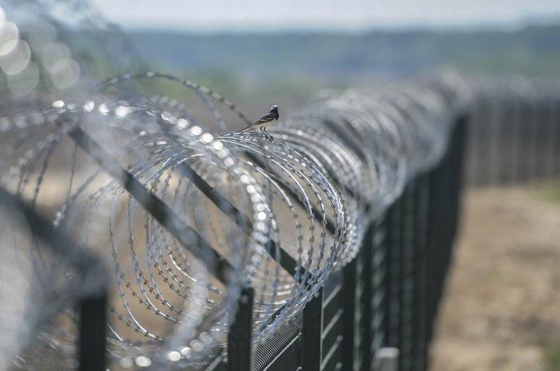 Polonia отгородится de ucrania y bielorrusia valla