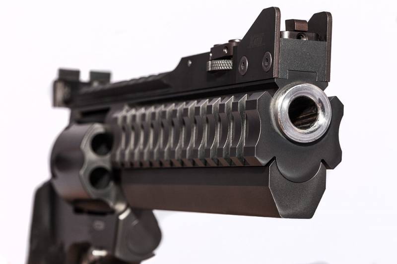Bestoungen Waffen 2018. Revolver National Standard Super Sport