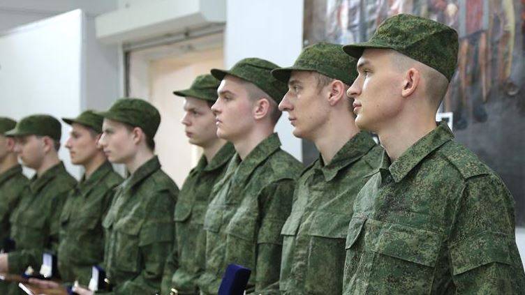Гэтай вясной на службу ў ВС РФ адправяцца служыць 128 тысяч навабранцаў