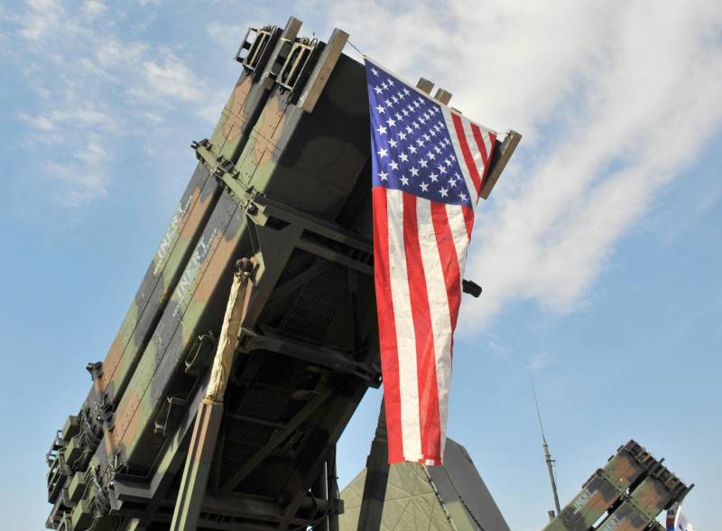Patriot: made in America, summer overalt!