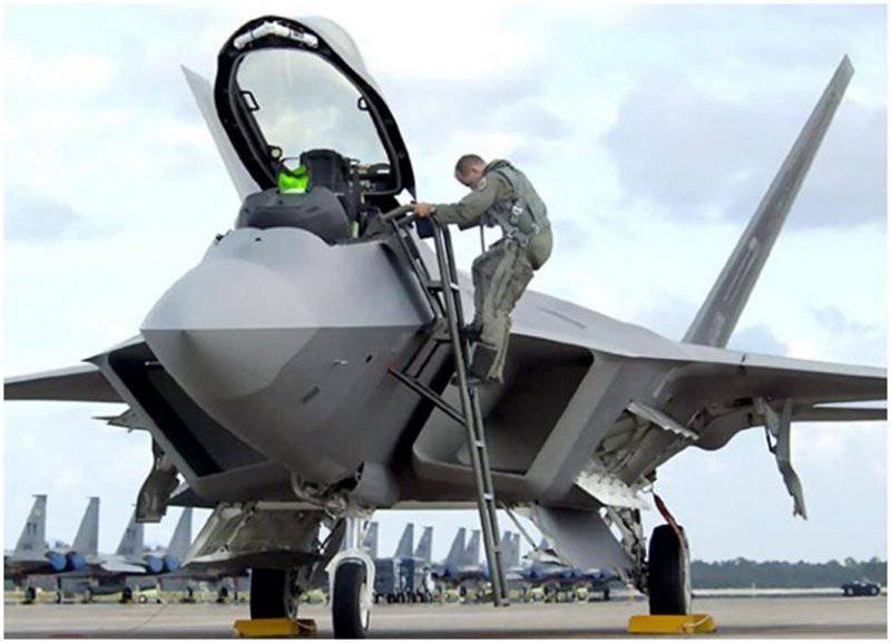 Igen, tyve-fem! I USA, men ikke nok militære piloter