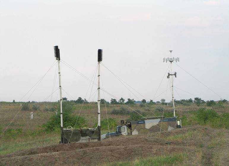 En мотострелковое la conexión de la oie ingresó en el complejo de la cme 