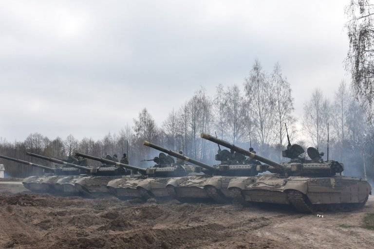 На Украіне адрамантавалі шэсць пакінутых Т-84