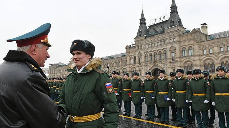 Instead of five – four. Russia has reduced the program of training infantry officers