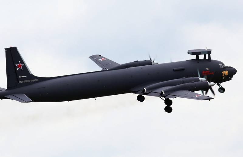 Il-38 was struck by bombs the submarine of the simulated enemy in the sea of Japan