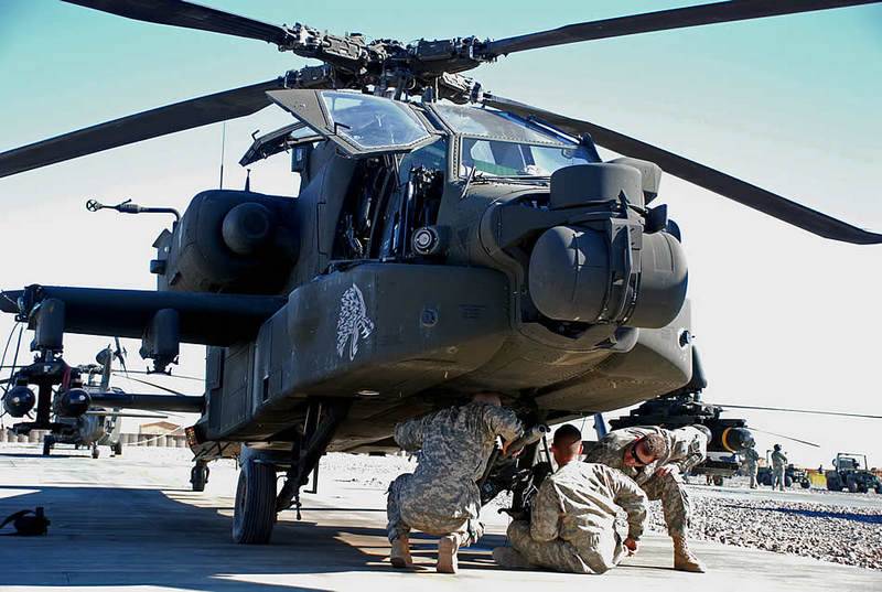 Die ganze Sache in die Mutter. Die US-Armee hat die Einnahme auf die Arme Hubschrauber 