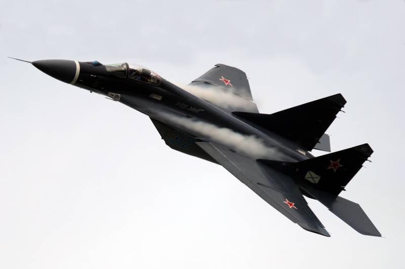 Su-33, MiG-29K og Yak-141. Kampen for dæk. Del 2