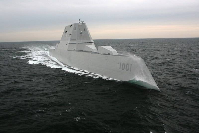 Den zweeten vun der dräi. US-Marine hunn d ' Zerstörer vum Typ Zumwalt, Michael Monsoor