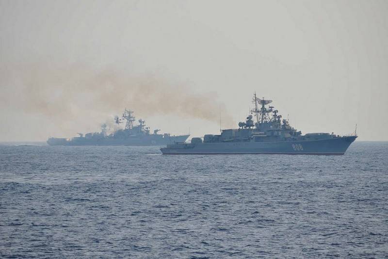 Læren fortsætte. Russiske skibe, der udføres optagelserne i Middelhavet