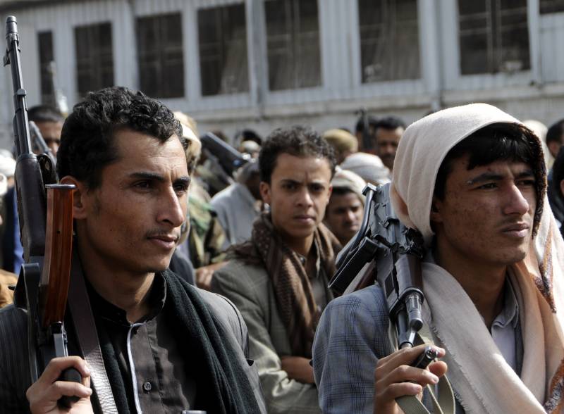 Saudi air force struck the capital of Yemen