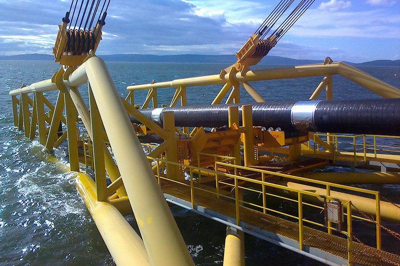 De første klar. Gazprom færdig nautiske styling linjer af 