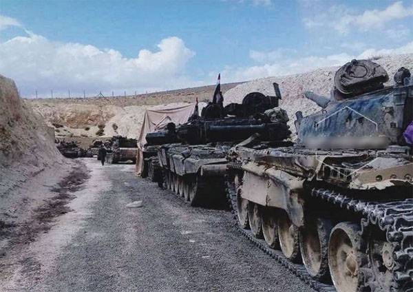 Los tanques de la CAA hacen de activistas pacíficos. Y ¿por qué no dar el premio nobel de assad?