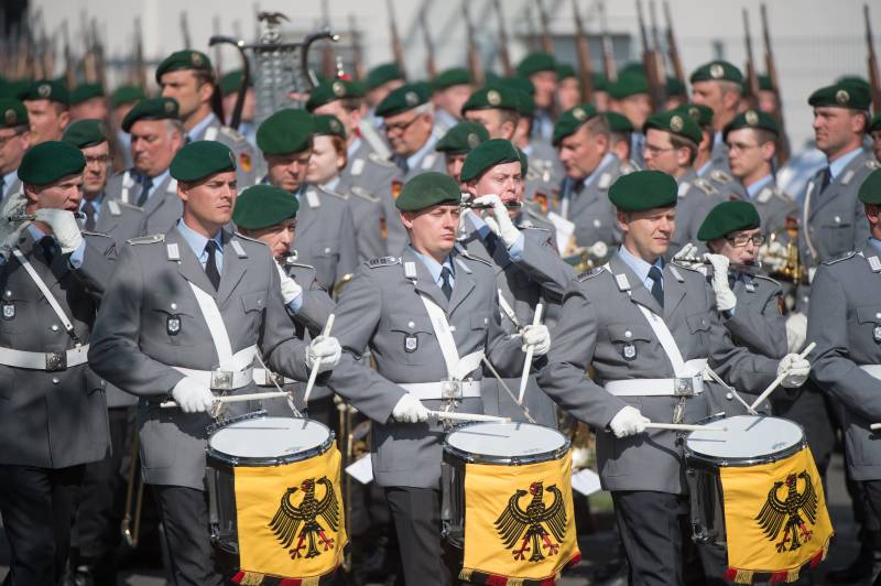 There are several scenarios. In Berlin assessed the possibility of collision with Russia