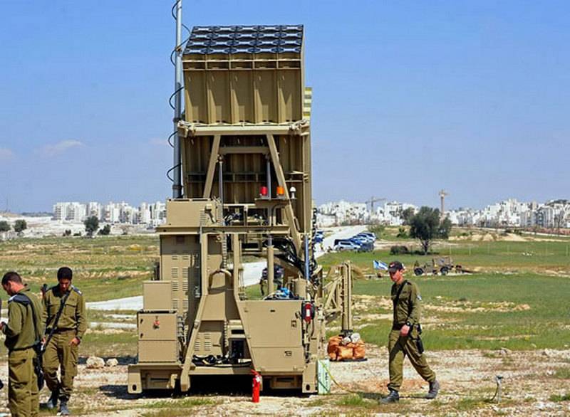 Desplegado de defensa aérea, y abrieron un refugio antiaéreo. El ejército de israel ha anunciado un aumento de la voluntad de