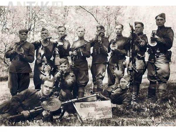 Donnerwieder Saboteure. Wéi an de Jore vum Krich zréckgezunn d ' Hannerland vun der Arméi