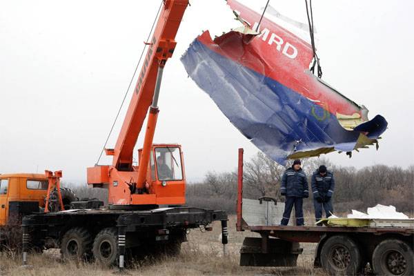 Australien gëtt $50 Millioune fir d ' Ënnersich vum Absturzes vum MH17. Firwat bannent 4 Joer?